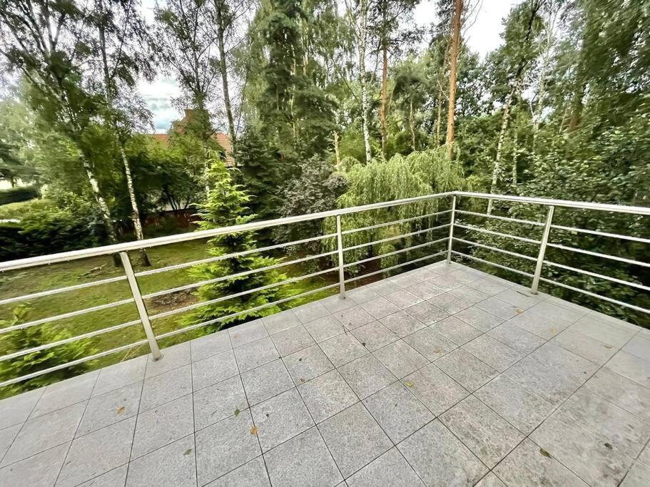 Beautiful Villa With Garden In Milanowek Eksteriør billede